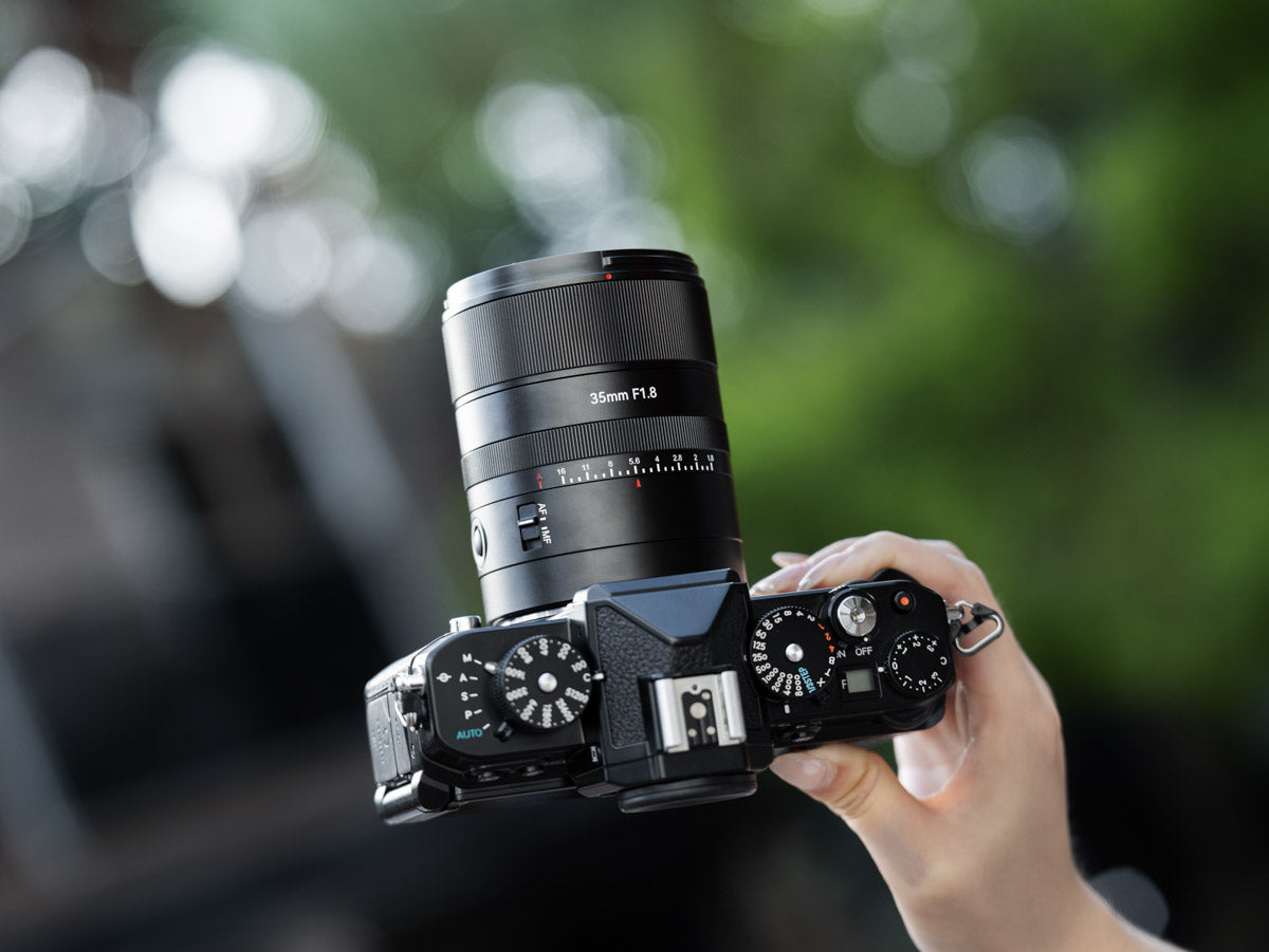 35mm f/1.8 AF